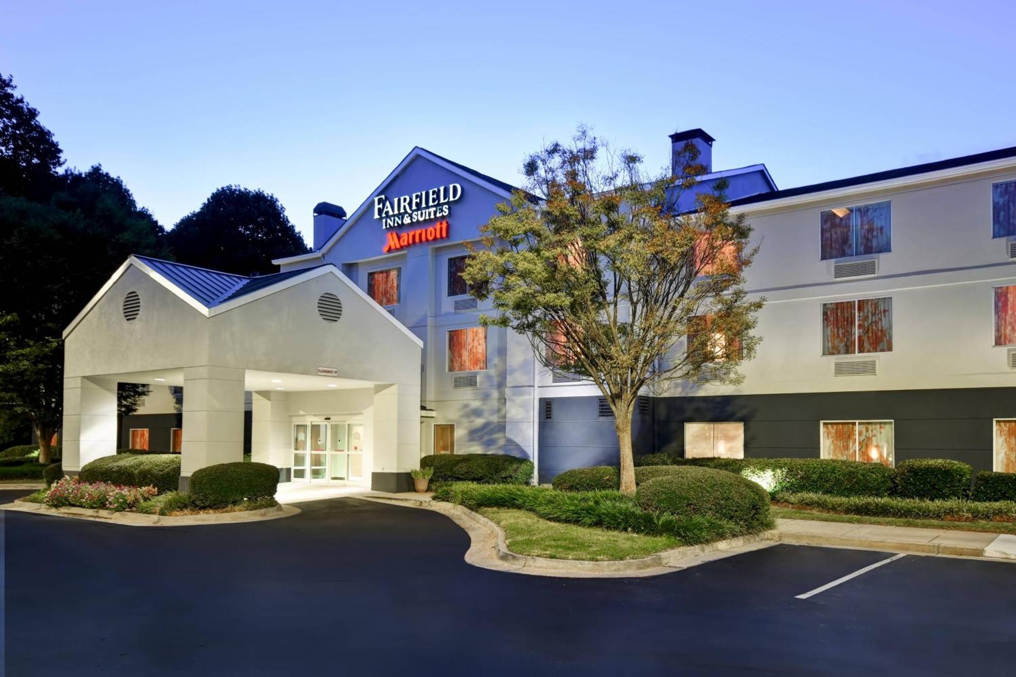 Fairfield Inn & Suites By Marriott Atlanta Kennesaw Exterior foto